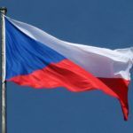 W Czechach pełna transparentność prac parlamentarnych nad zmianą prawa o broni – в Польше тайно