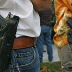 Zmiany w prawie stanowym Wisconsin mają na celu umożliwienie “konstytucyjne noszenie broni”