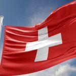 W maju Szwajcarzy zdecydują: wolność posiadania broni albo niewola Unii Europejskiej i Schengen