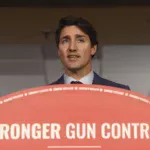 Kanada: Obiecane-dotrzymane! Trudeau zabrania ludziom kupowania, sprzedawania i noszenia pistoletów.